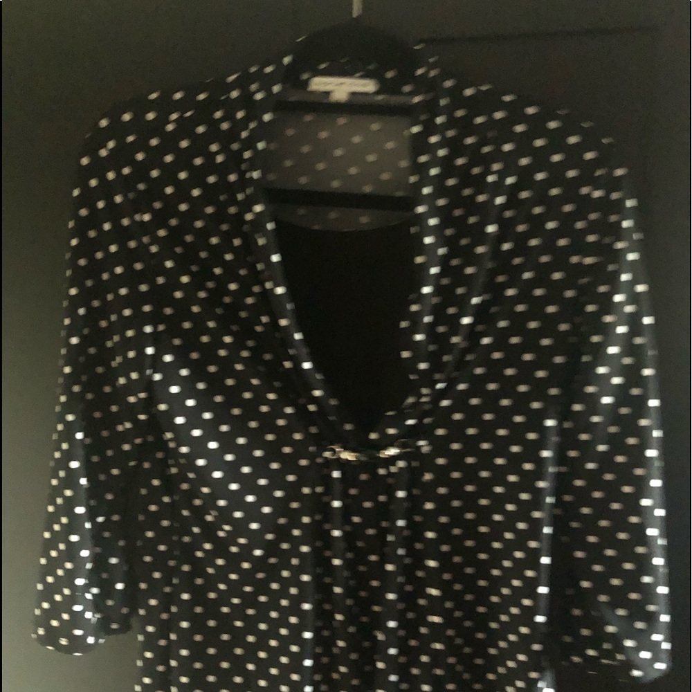 Long sleeve blouse.